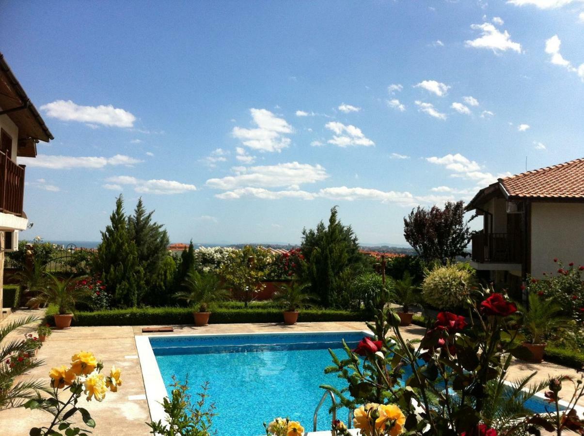 Hilltop Villa Burgas Exterior photo