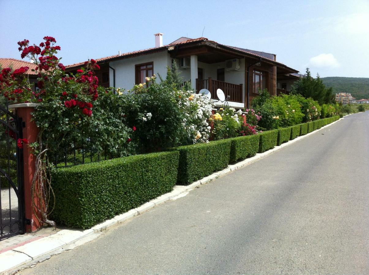 Hilltop Villa Burgas Exterior photo